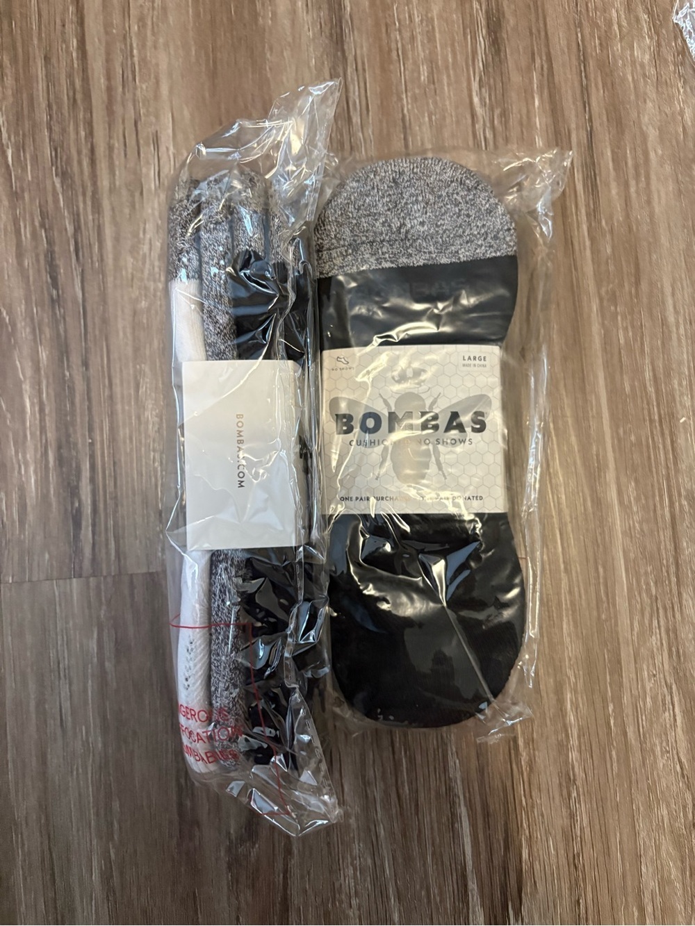 Bombas Men's SET 8 pairs           No-Show Socks in Black and Gray Heather